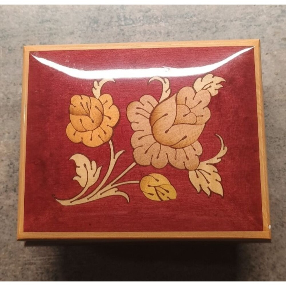 Reuge Romance Music Box, Swiss Movement, Inlaid. Made In Italy Somewhere In Time